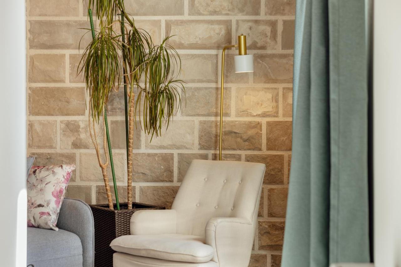 Stylish Mini-House With Garden & Beach Bijela Esterno foto