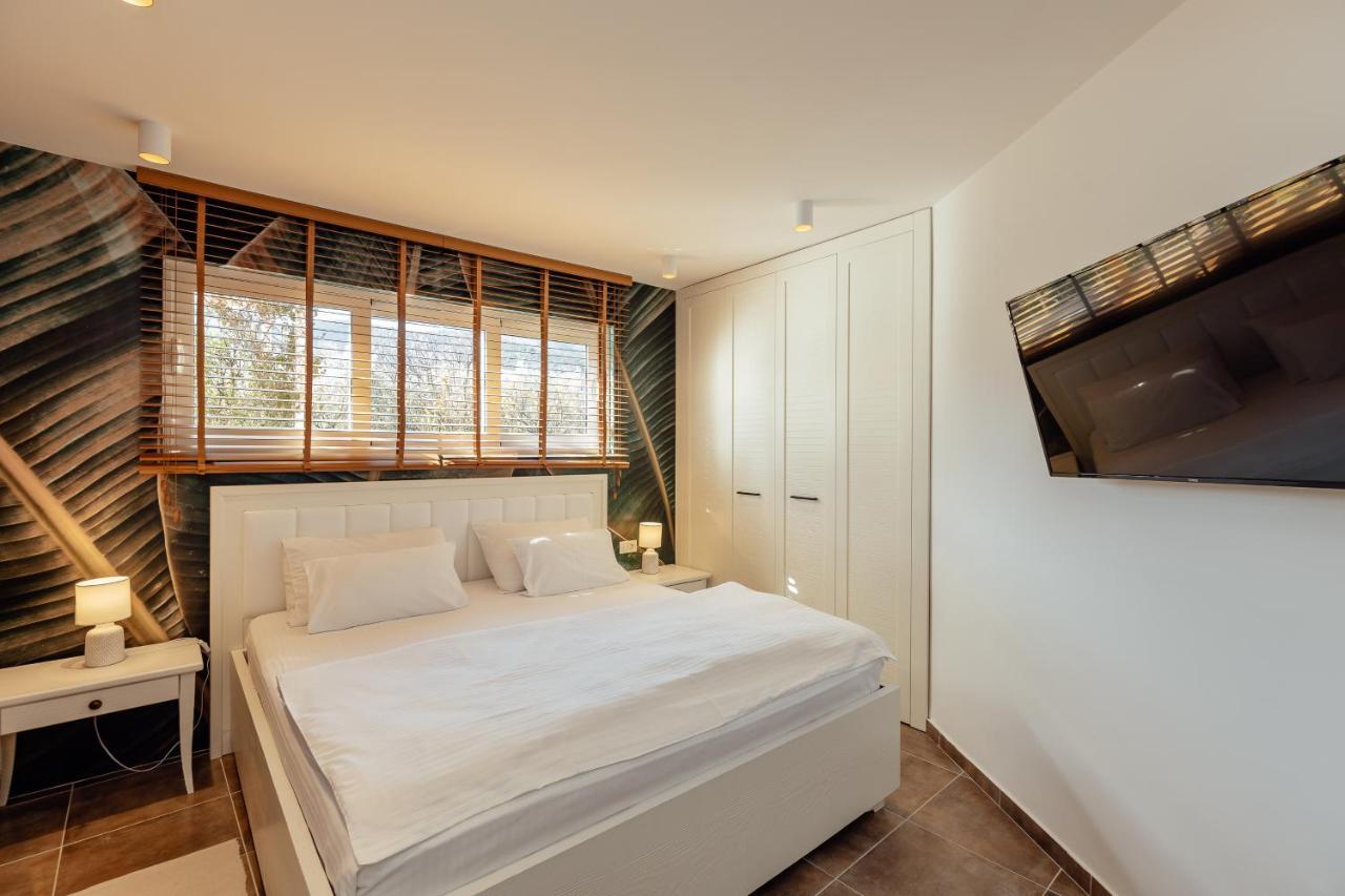Stylish Mini-House With Garden & Beach Bijela Esterno foto