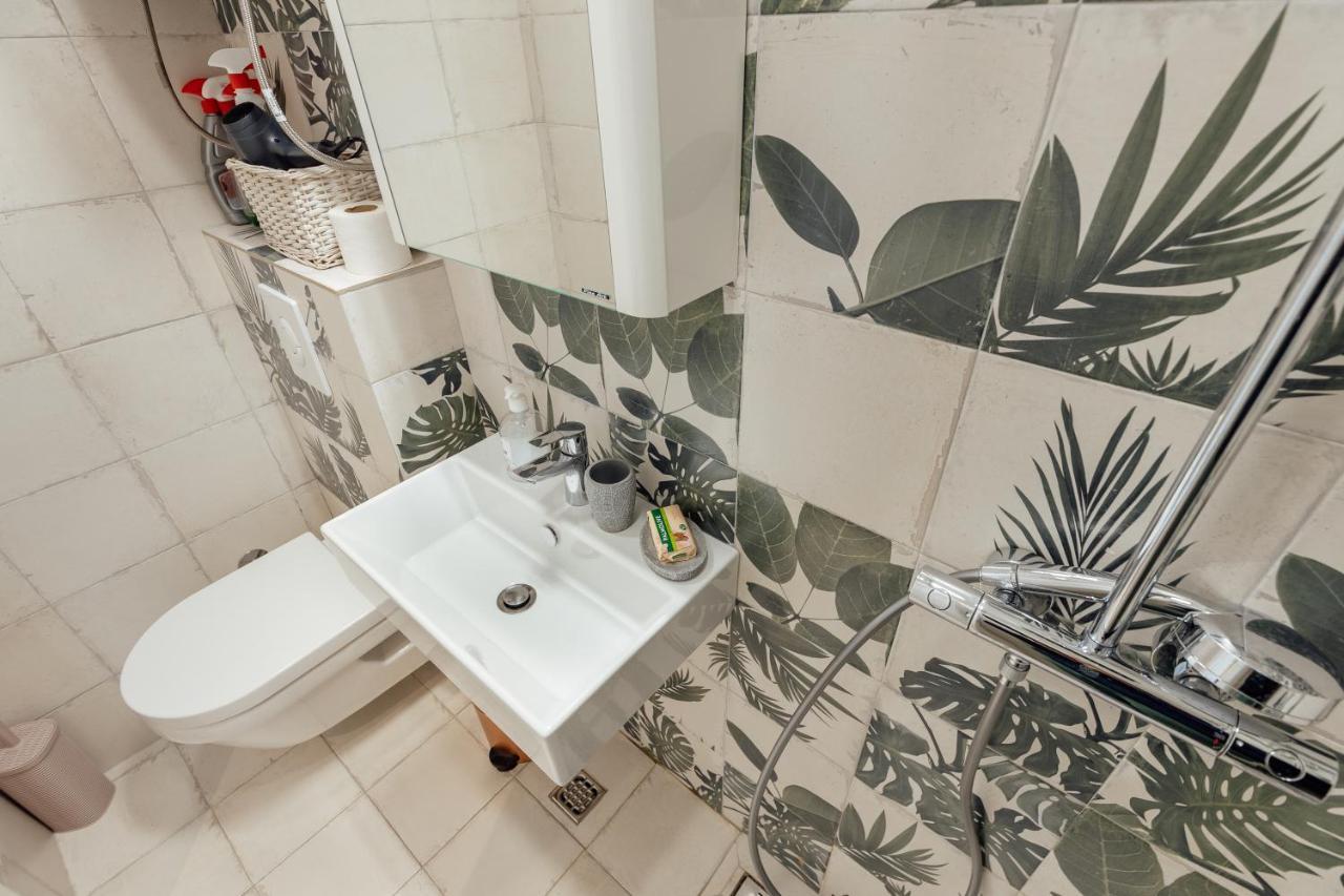 Stylish Mini-House With Garden & Beach Bijela Esterno foto