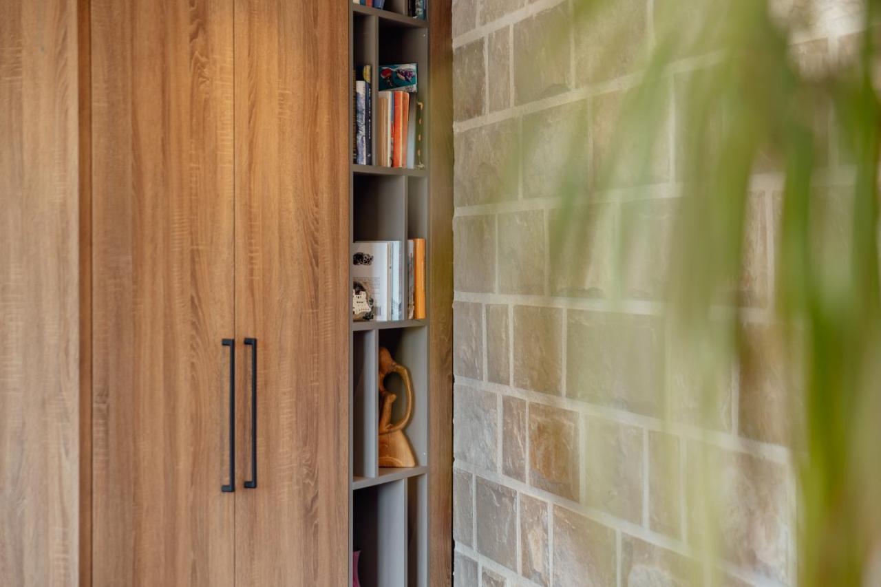 Stylish Mini-House With Garden & Beach Bijela Esterno foto