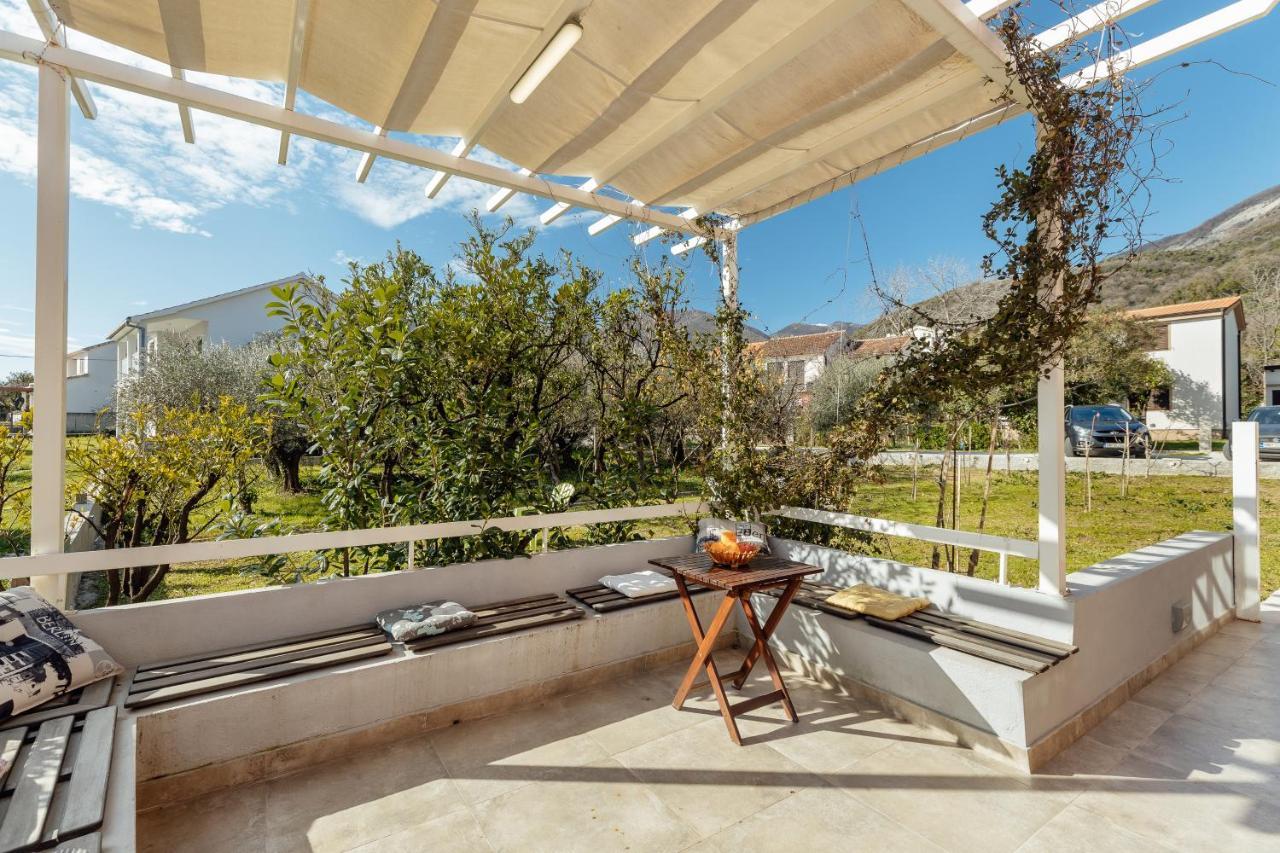 Stylish Mini-House With Garden & Beach Bijela Esterno foto
